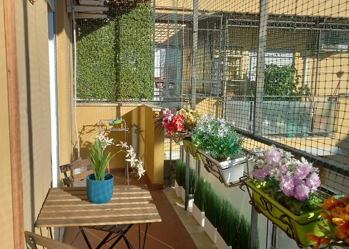 La Casa Libre Metro A Colli Albani 350 M * Rom