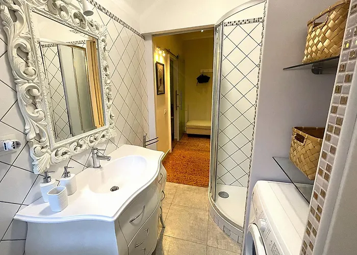 La Casa Libre Metro A Colli Albani 350 M Apartment
